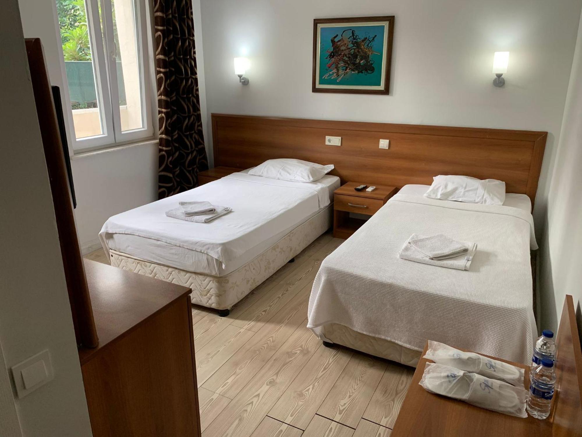 Belcan Hotel เบลดิบี ภายนอก รูปภาพ